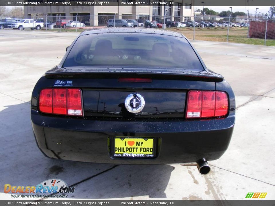 2007 Ford Mustang V6 Premium Coupe Black / Light Graphite Photo #4