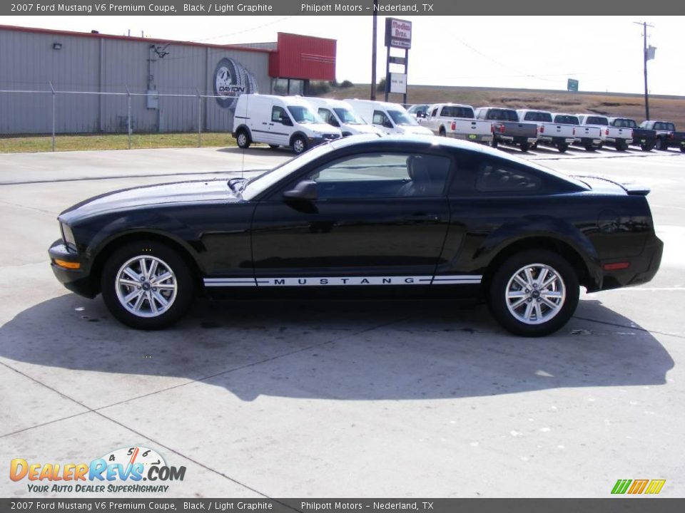 2007 Ford Mustang V6 Premium Coupe Black / Light Graphite Photo #6