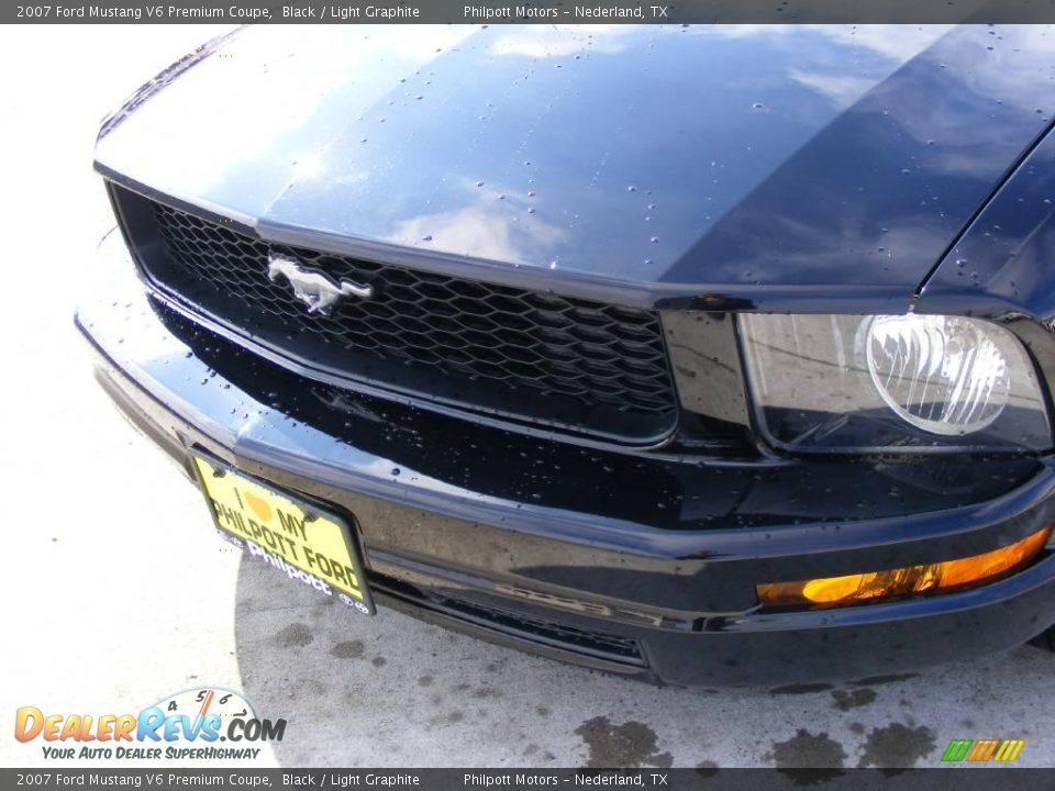 2007 Ford Mustang V6 Premium Coupe Black / Light Graphite Photo #11