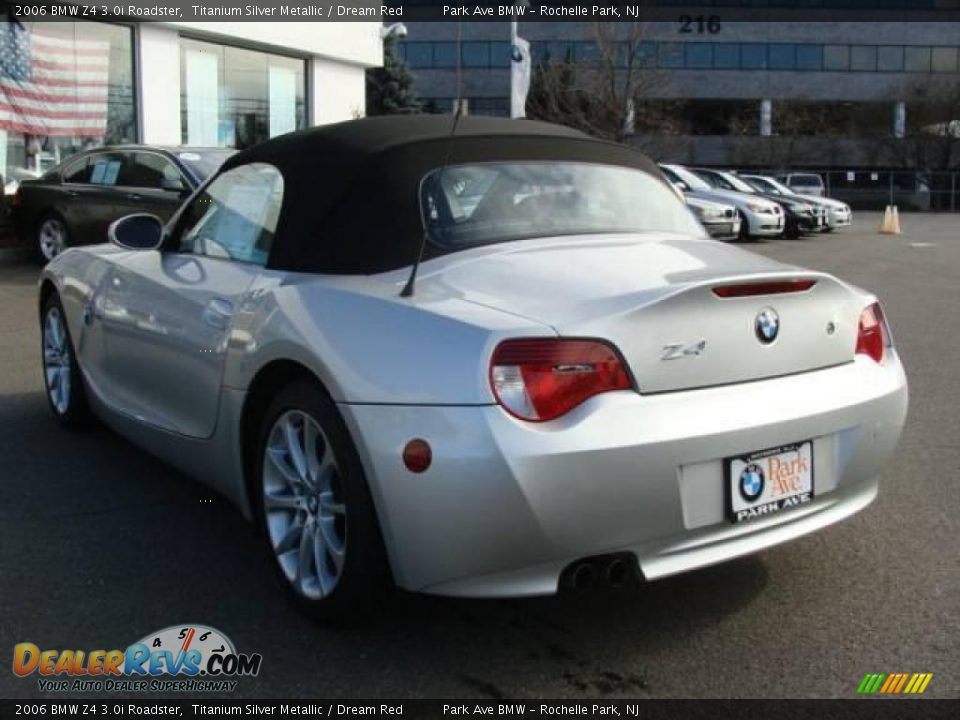 2006 BMW Z4 3.0i Roadster Titanium Silver Metallic / Dream Red Photo #11