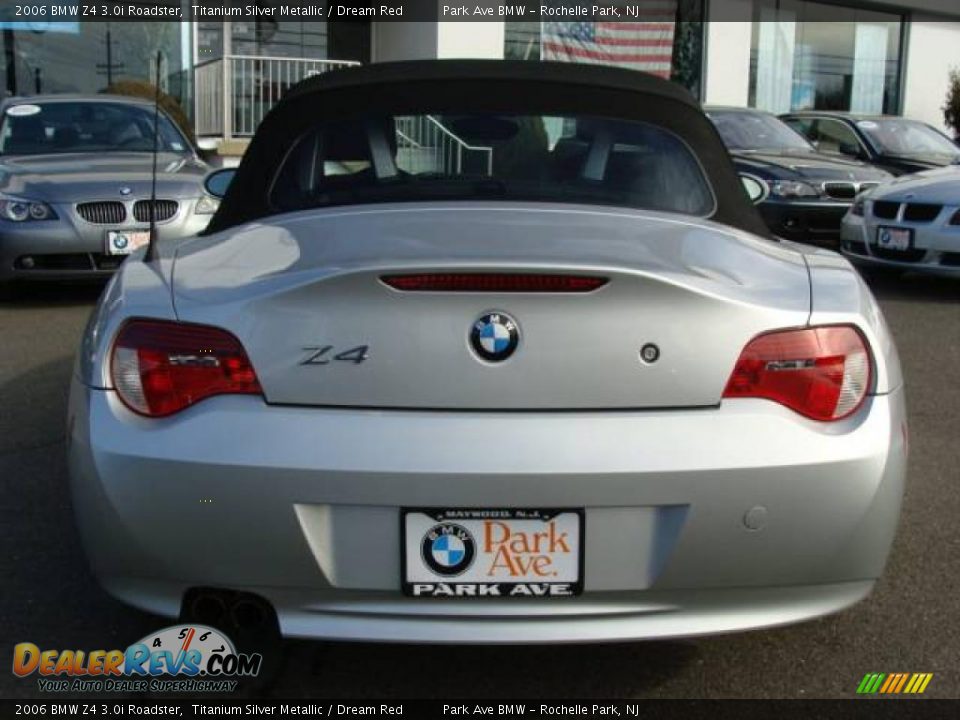 2006 BMW Z4 3.0i Roadster Titanium Silver Metallic / Dream Red Photo #13