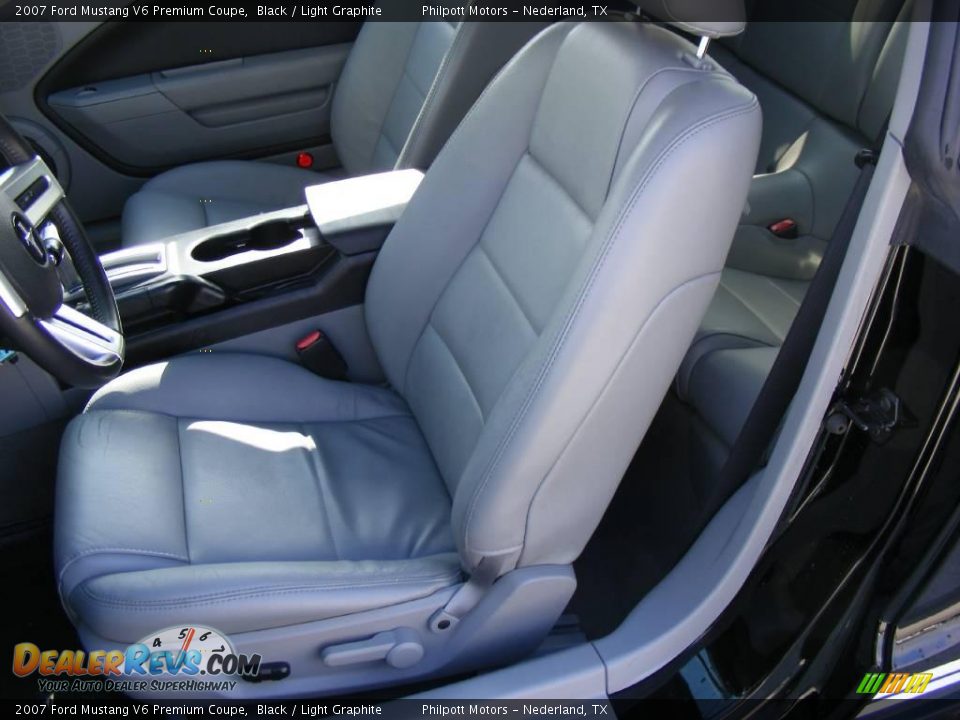 2007 Ford Mustang V6 Premium Coupe Black / Light Graphite Photo #31