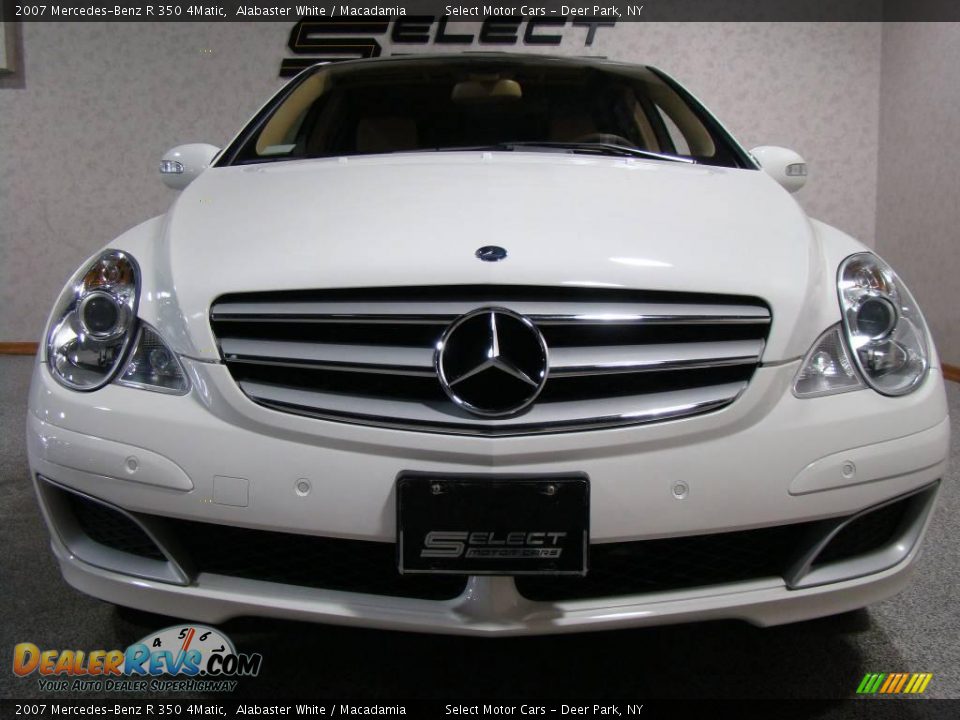 2007 Mercedes-Benz R 350 4Matic Alabaster White / Macadamia Photo #2