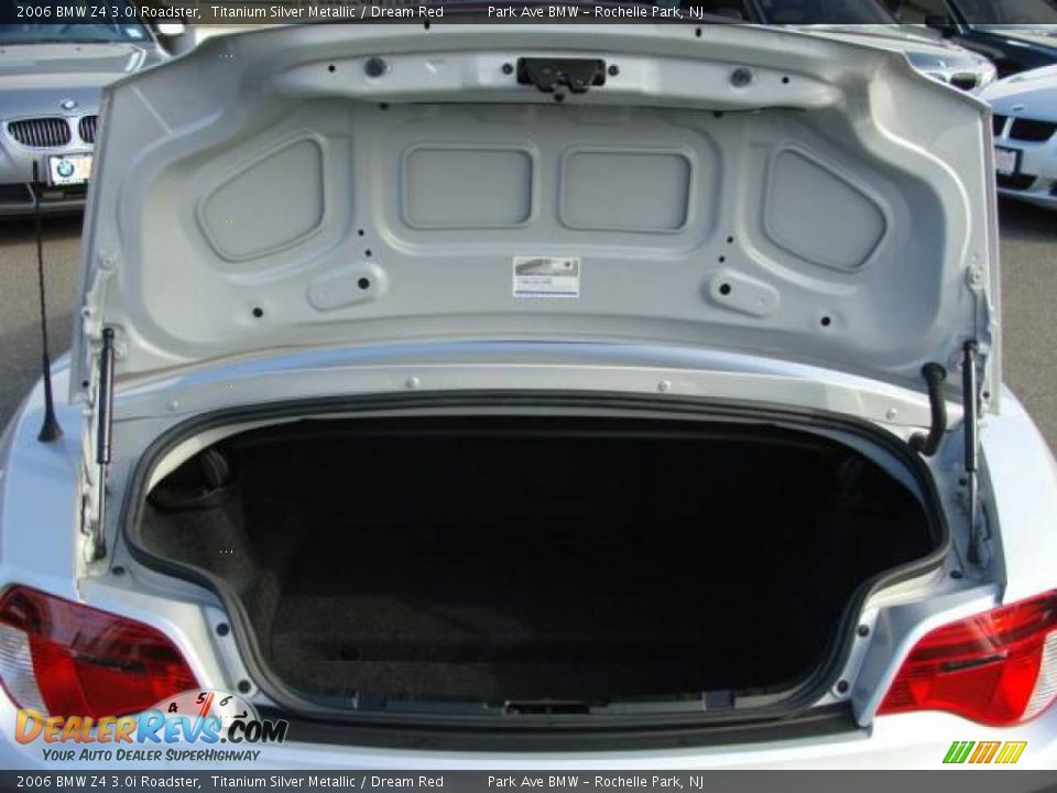 2006 BMW Z4 3.0i Roadster Titanium Silver Metallic / Dream Red Photo #25