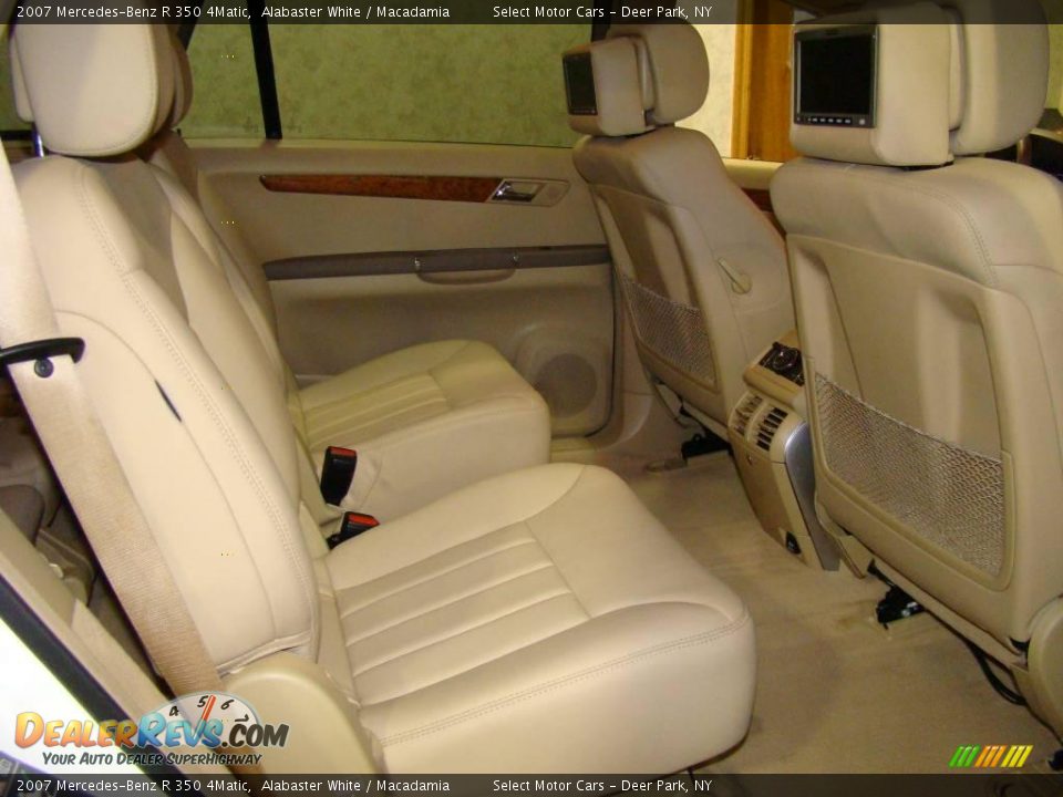 2007 Mercedes-Benz R 350 4Matic Alabaster White / Macadamia Photo #12