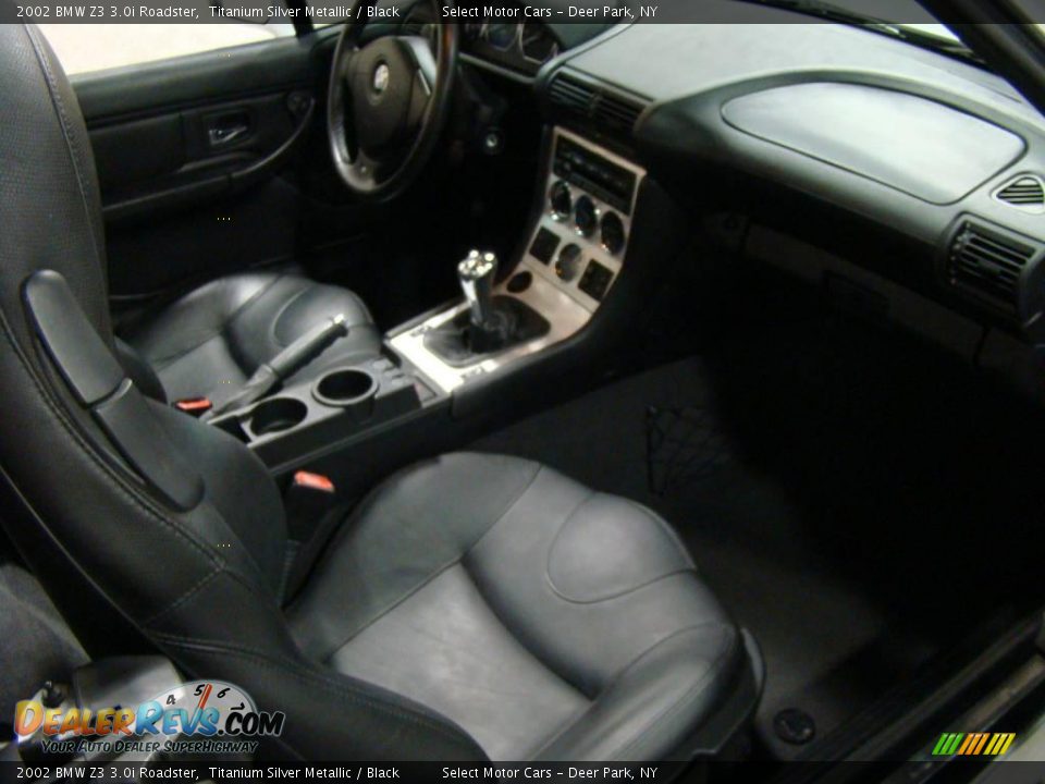 2002 BMW Z3 3.0i Roadster Titanium Silver Metallic / Black Photo #11