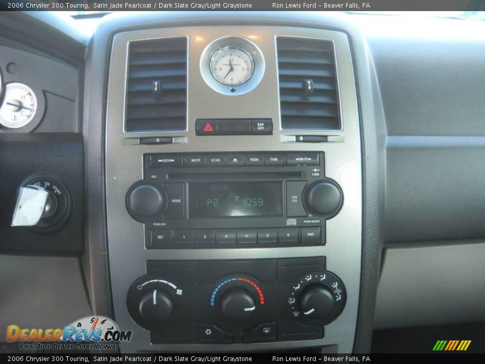 2006 Chrysler 300 Touring Satin Jade Pearlcoat / Dark Slate Gray/Light Graystone Photo #22
