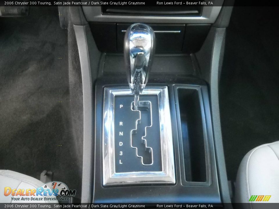 2006 Chrysler 300 Touring Satin Jade Pearlcoat / Dark Slate Gray/Light Graystone Photo #23