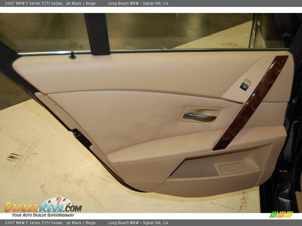 2007 BMW 5 Series 525i Sedan Jet Black / Beige Photo #29