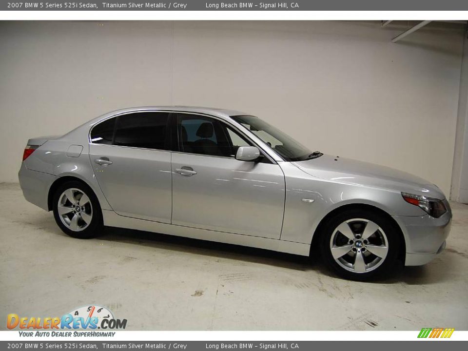 2007 BMW 5 Series 525i Sedan Titanium Silver Metallic / Grey Photo #2