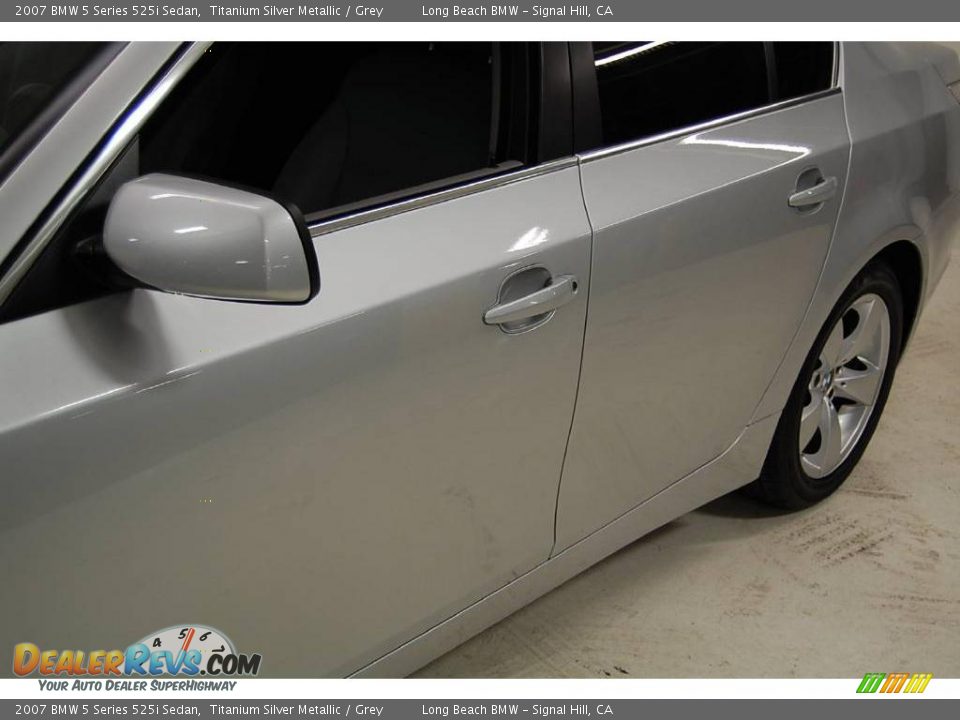 2007 BMW 5 Series 525i Sedan Titanium Silver Metallic / Grey Photo #15