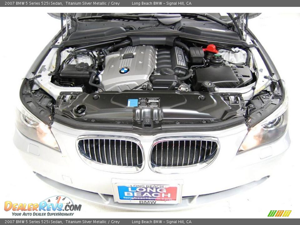 2007 BMW 5 Series 525i Sedan Titanium Silver Metallic / Grey Photo #18