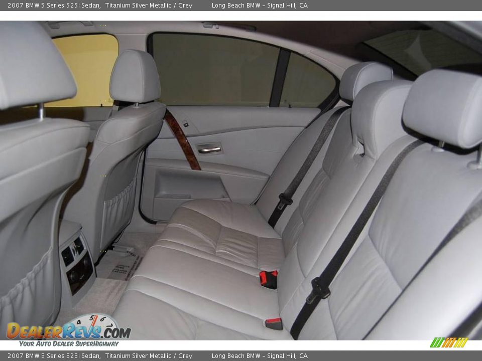 2007 BMW 5 Series 525i Sedan Titanium Silver Metallic / Grey Photo #27