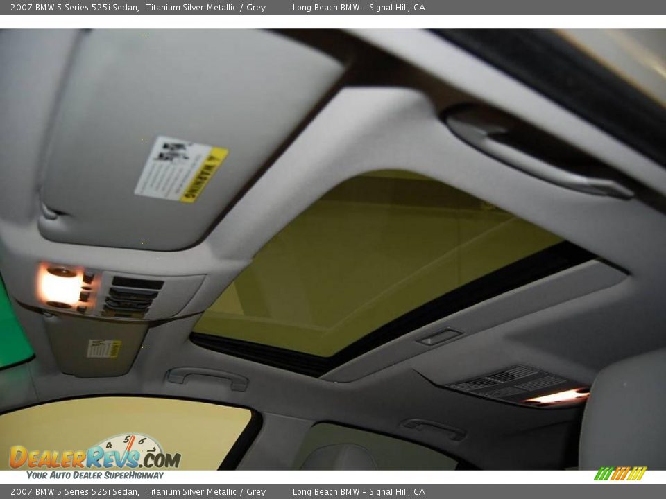 2007 BMW 5 Series 525i Sedan Titanium Silver Metallic / Grey Photo #32