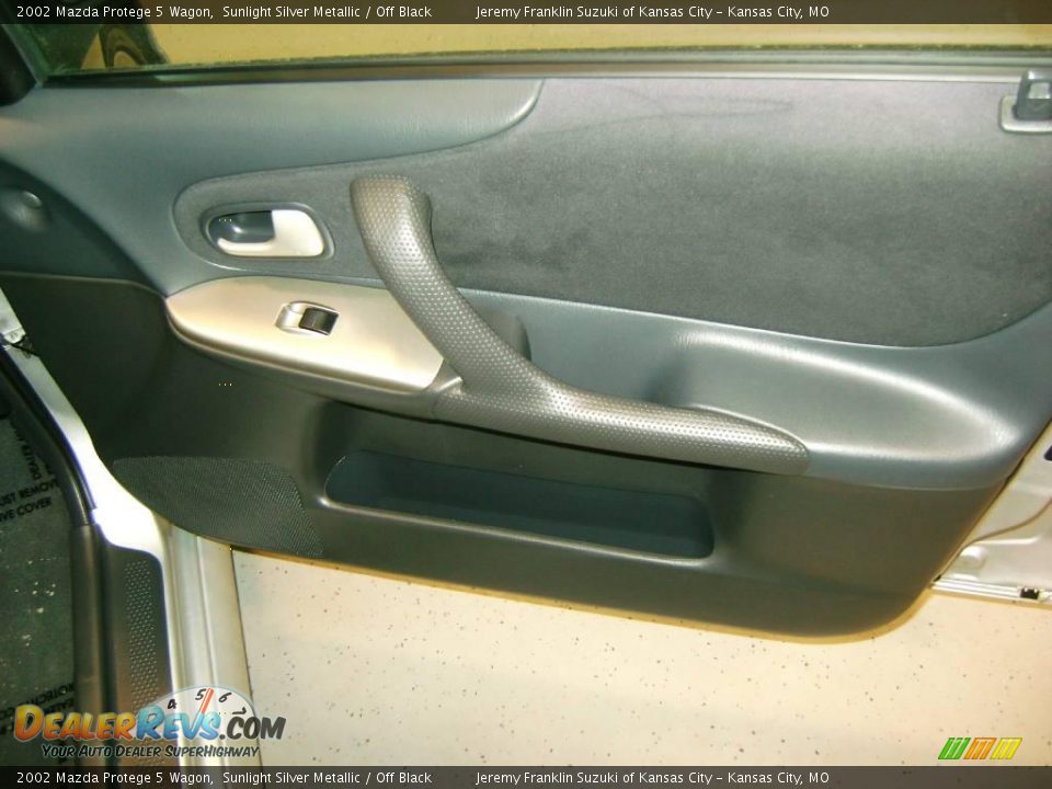 2002 Mazda Protege 5 Wagon Sunlight Silver Metallic / Off Black Photo #10