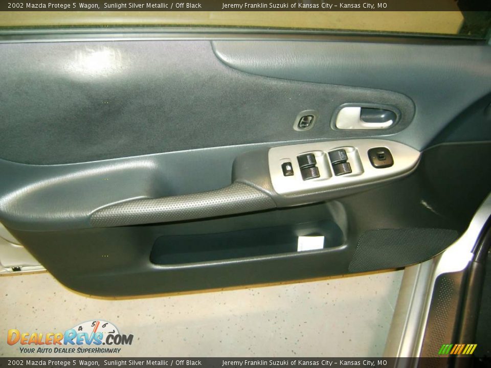 2002 Mazda Protege 5 Wagon Sunlight Silver Metallic / Off Black Photo #15