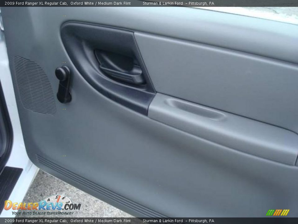 2009 Ford Ranger XL Regular Cab Oxford White / Medium Dark Flint Photo #14