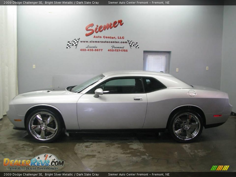 2009 Dodge Challenger SE Bright Silver Metallic / Dark Slate Gray Photo #1