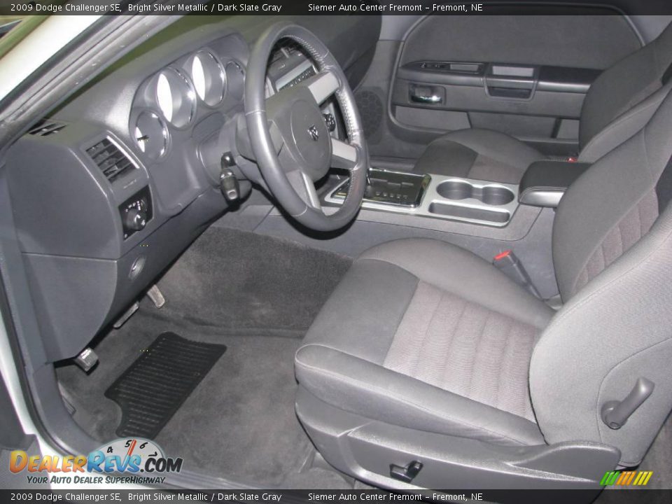 2009 Dodge Challenger SE Bright Silver Metallic / Dark Slate Gray Photo #6