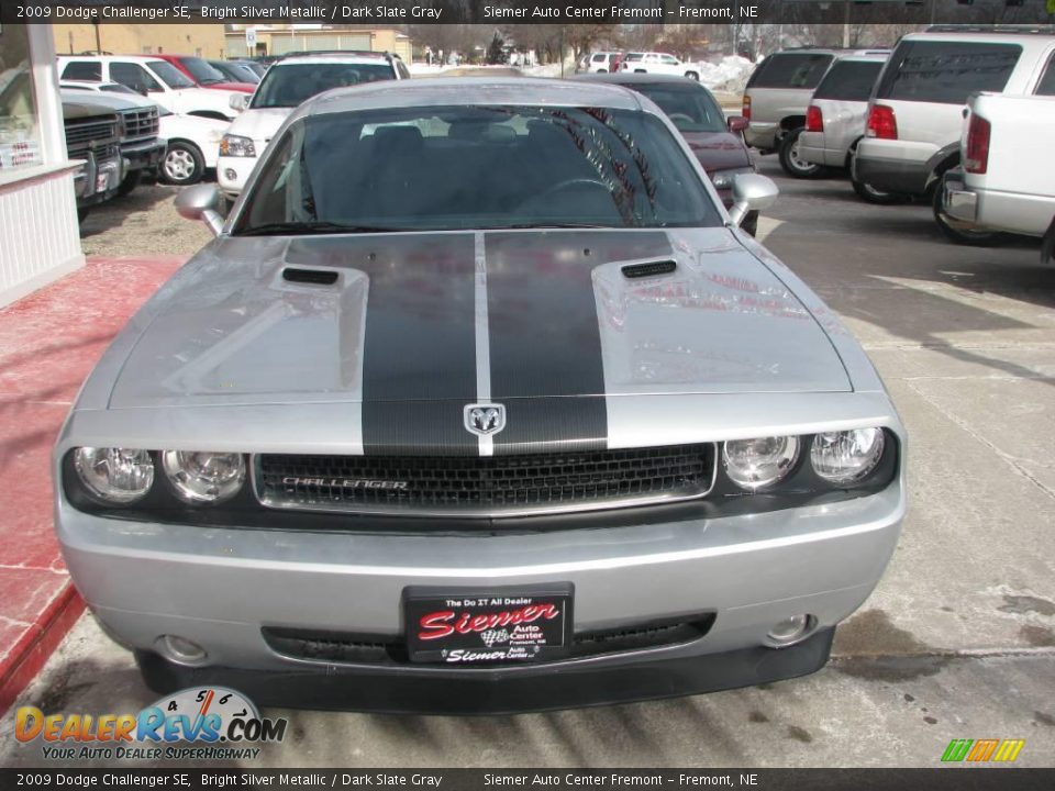 2009 Dodge Challenger SE Bright Silver Metallic / Dark Slate Gray Photo #7