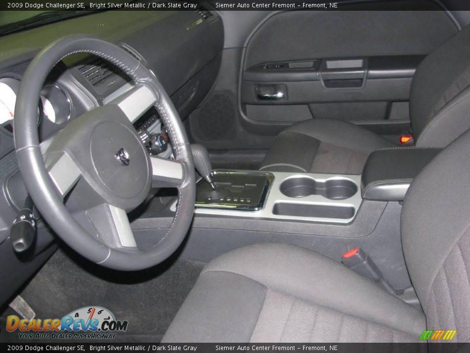 2009 Dodge Challenger SE Bright Silver Metallic / Dark Slate Gray Photo #12