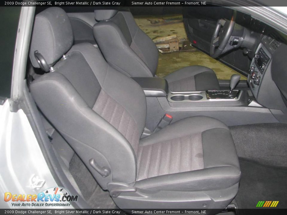 2009 Dodge Challenger SE Bright Silver Metallic / Dark Slate Gray Photo #16