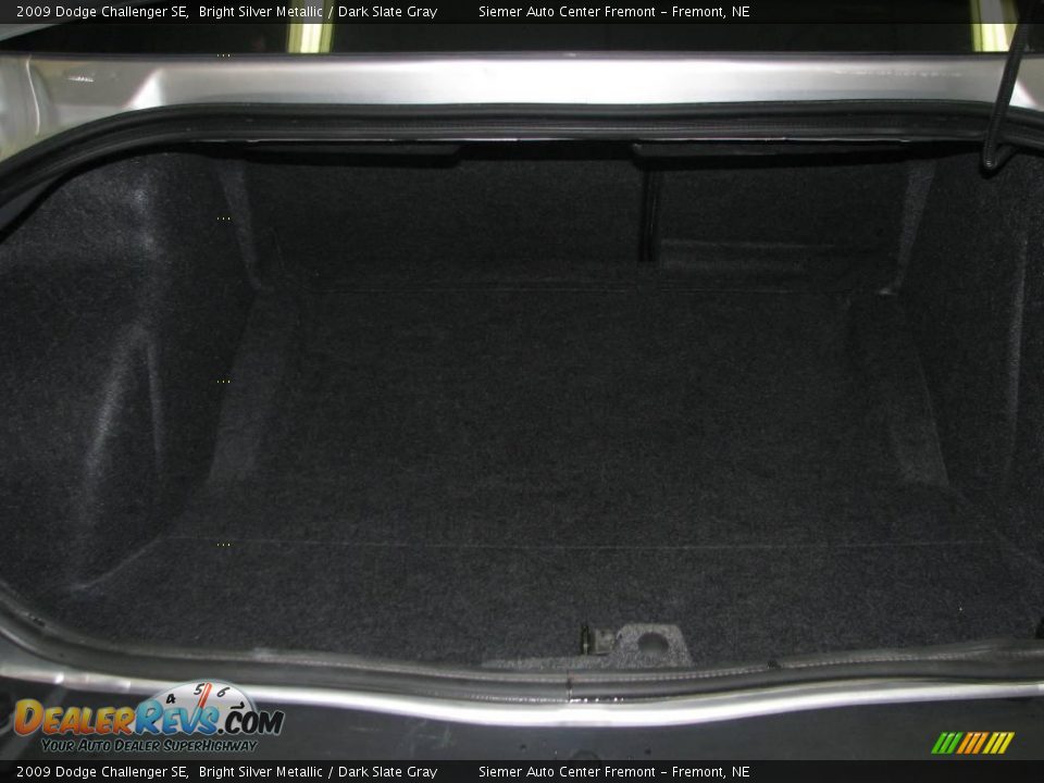 2009 Dodge Challenger SE Bright Silver Metallic / Dark Slate Gray Photo #18