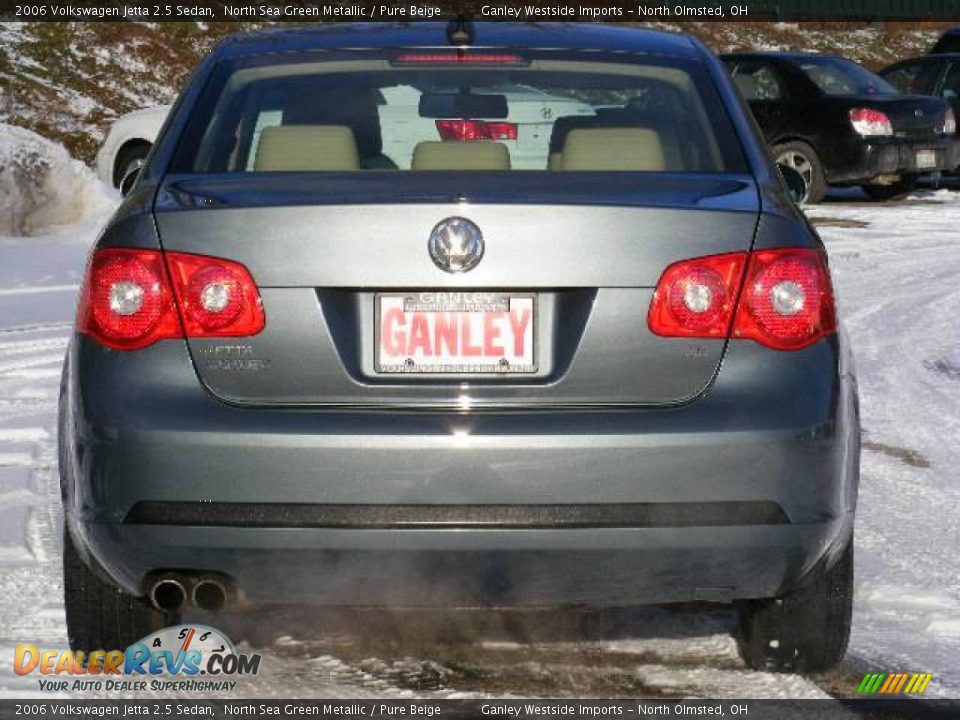 2006 Volkswagen Jetta 2.5 Sedan North Sea Green Metallic / Pure Beige Photo #4