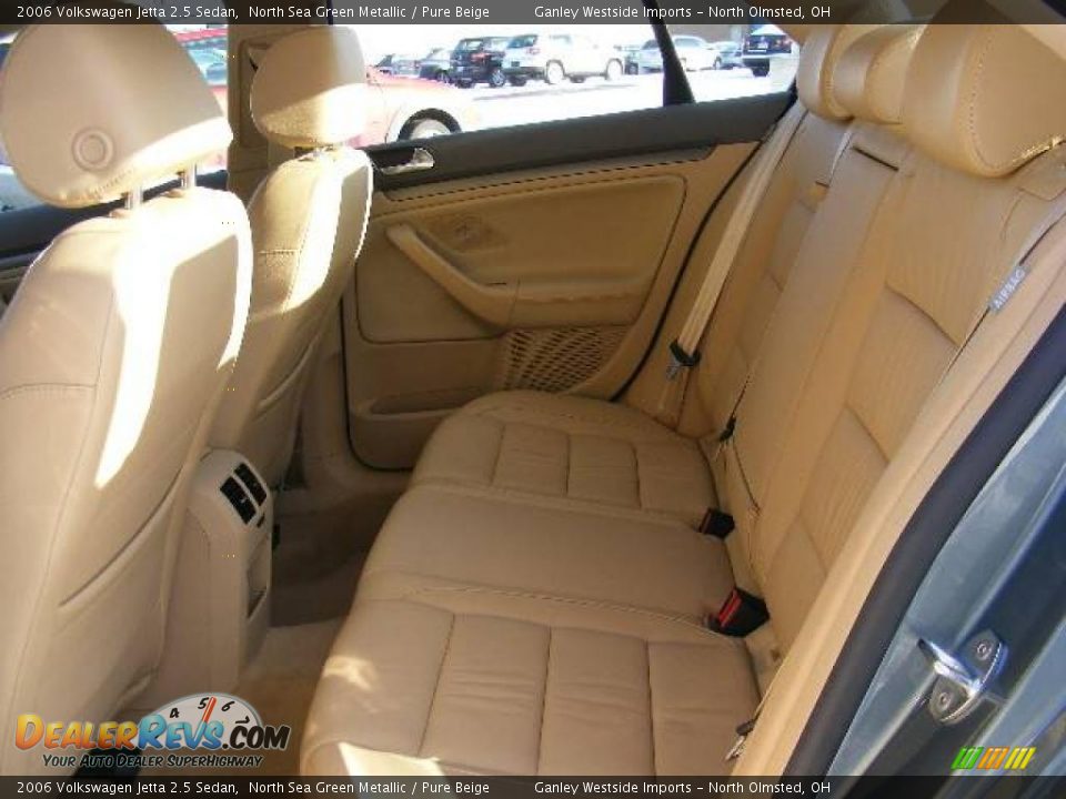 2006 Volkswagen Jetta 2.5 Sedan North Sea Green Metallic / Pure Beige Photo #11