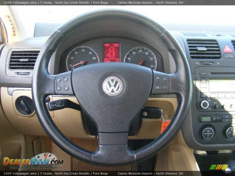 2006 Volkswagen Jetta 2.5 Sedan North Sea Green Metallic / Pure Beige Photo #15