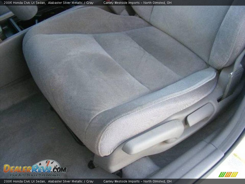 2006 Honda Civic LX Sedan Alabaster Silver Metallic / Gray Photo #10