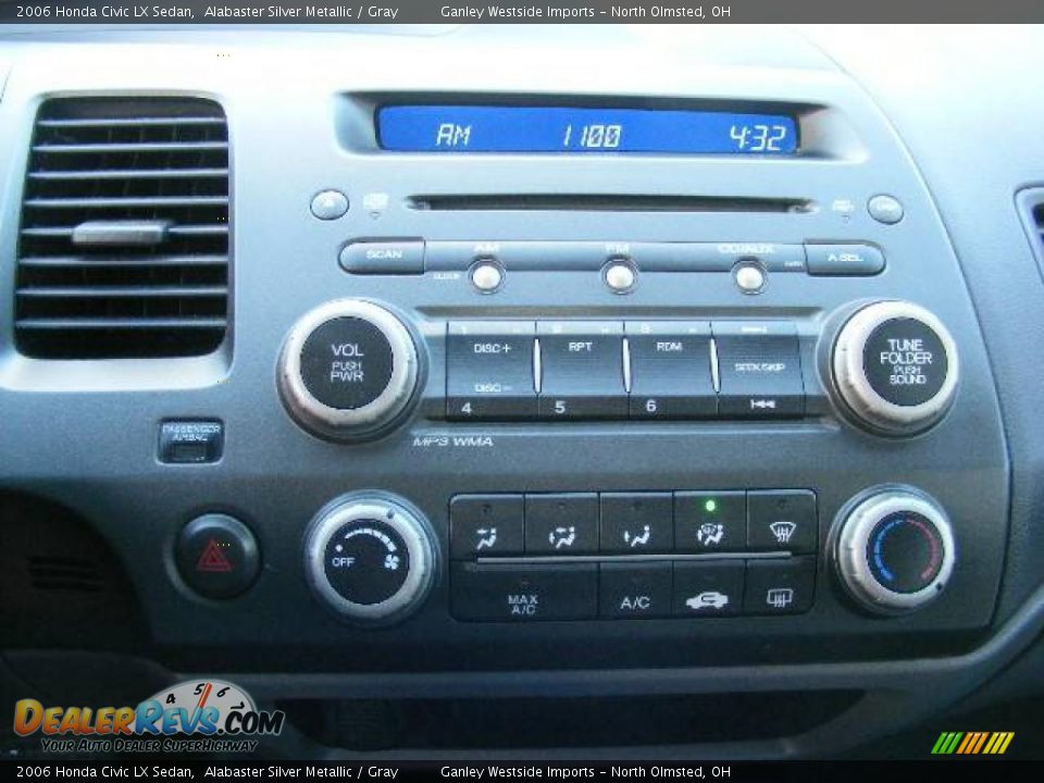2006 Honda Civic LX Sedan Alabaster Silver Metallic / Gray Photo #18