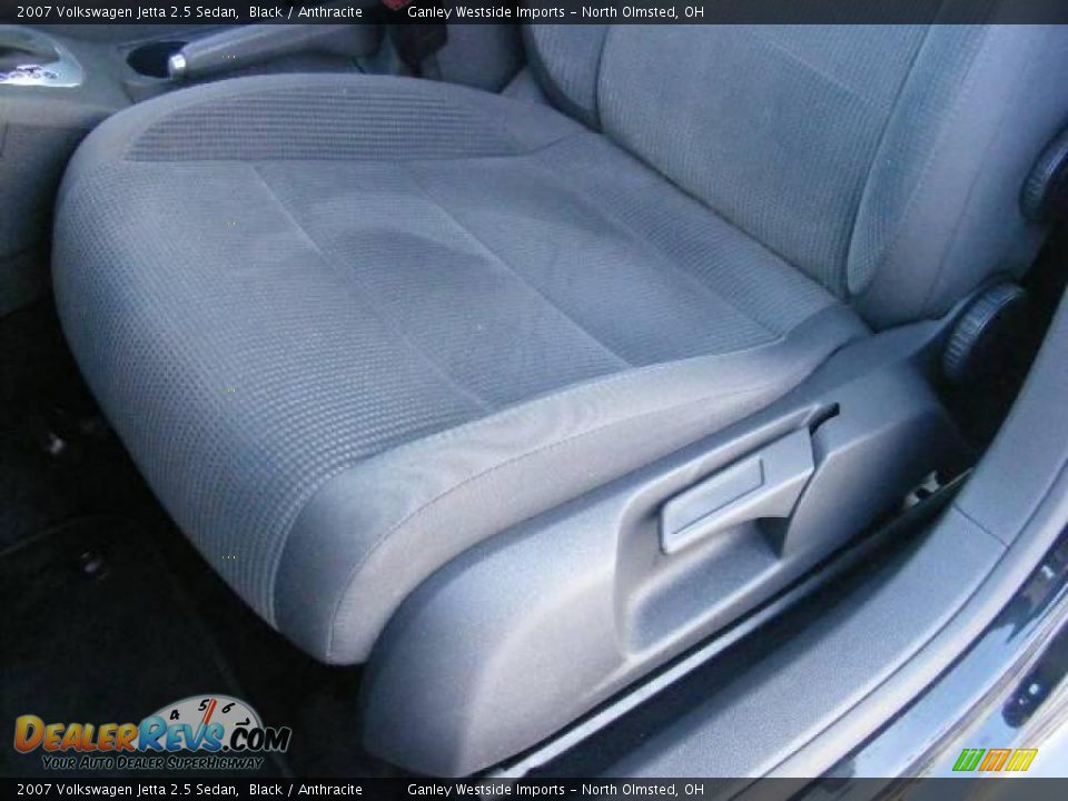 2007 Volkswagen Jetta 2.5 Sedan Black / Anthracite Photo #10