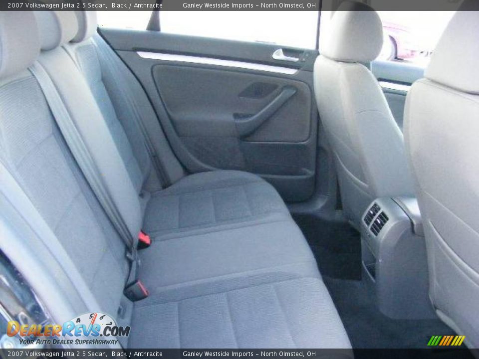 2007 Volkswagen Jetta 2.5 Sedan Black / Anthracite Photo #12
