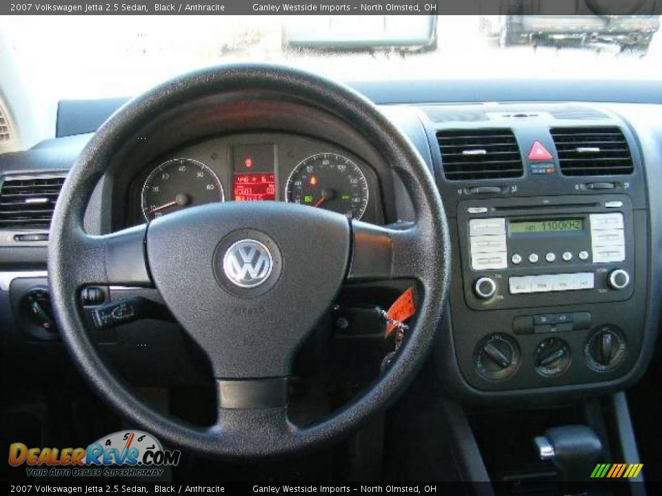 2007 Volkswagen Jetta 2.5 Sedan Black / Anthracite Photo #14