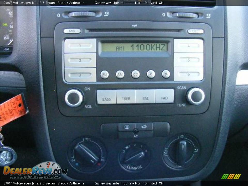 2007 Volkswagen Jetta 2.5 Sedan Black / Anthracite Photo #18