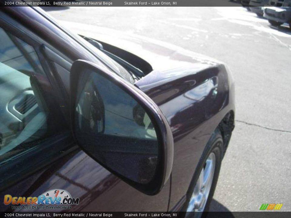 2004 Chevrolet Impala LS Berry Red Metallic / Neutral Beige Photo #17