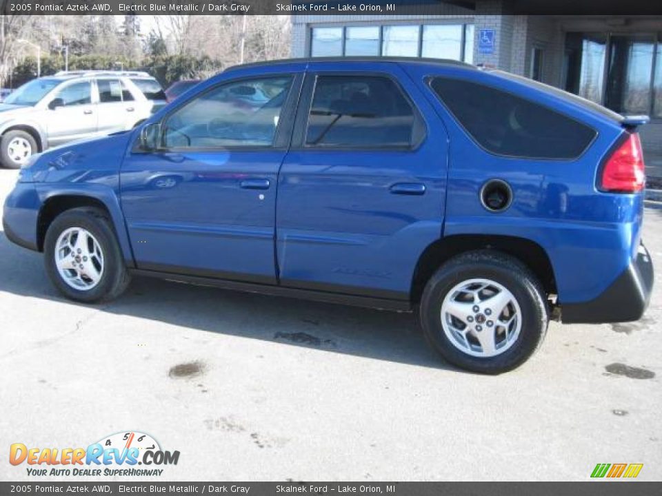 2005 Pontiac Aztek AWD Electric Blue Metallic / Dark Gray Photo #11