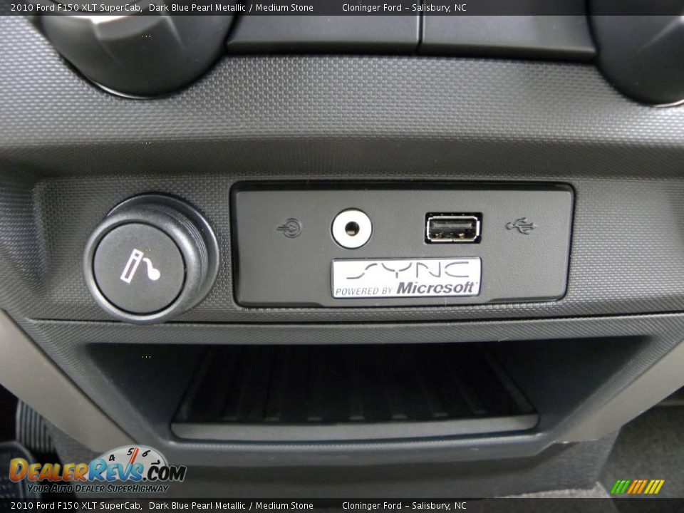 2010 Ford F150 XLT SuperCab Dark Blue Pearl Metallic / Medium Stone Photo #22