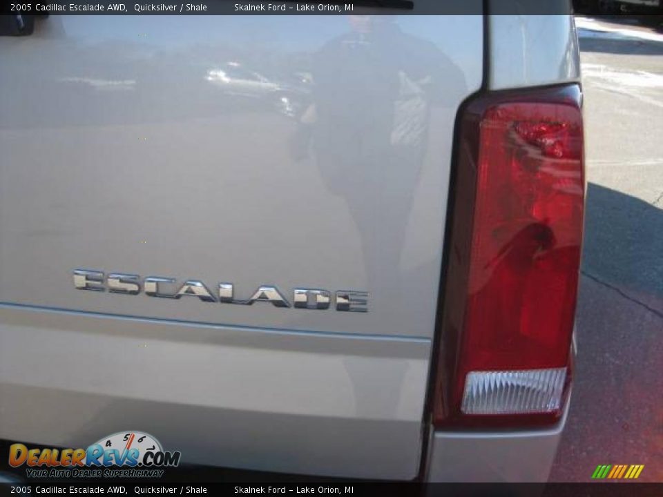 2005 Cadillac Escalade AWD Quicksilver / Shale Photo #20