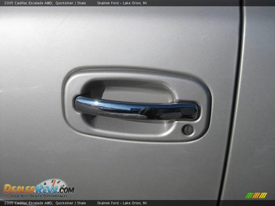2005 Cadillac Escalade AWD Quicksilver / Shale Photo #23