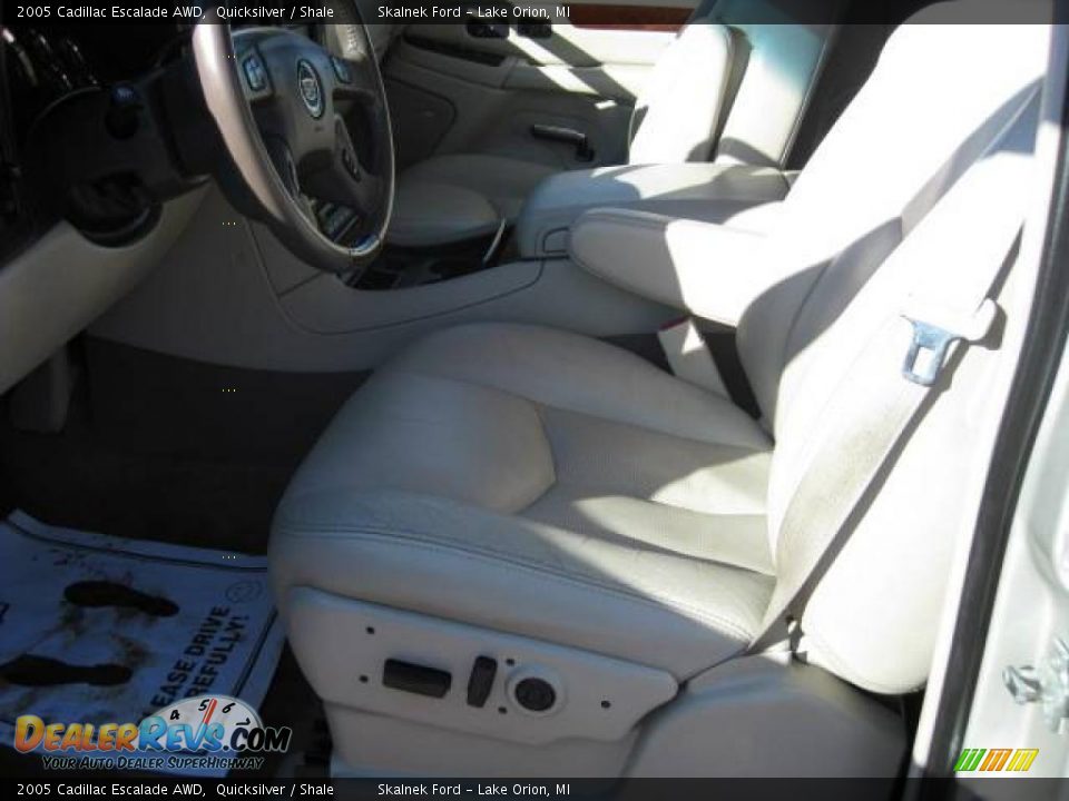 2005 Cadillac Escalade AWD Quicksilver / Shale Photo #24