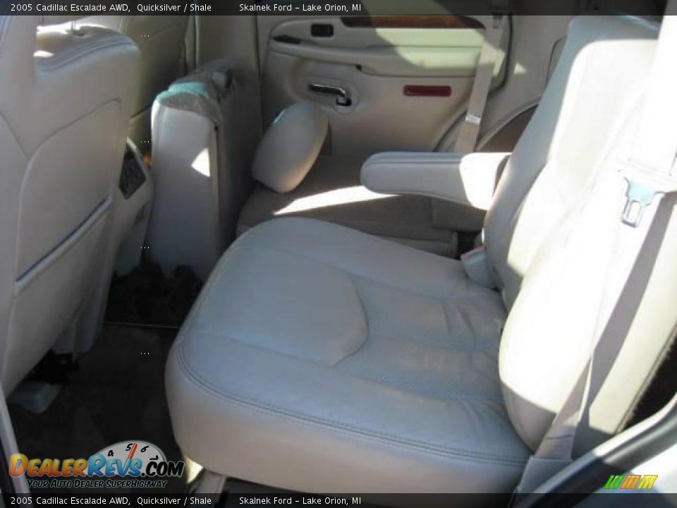2005 Cadillac Escalade AWD Quicksilver / Shale Photo #25