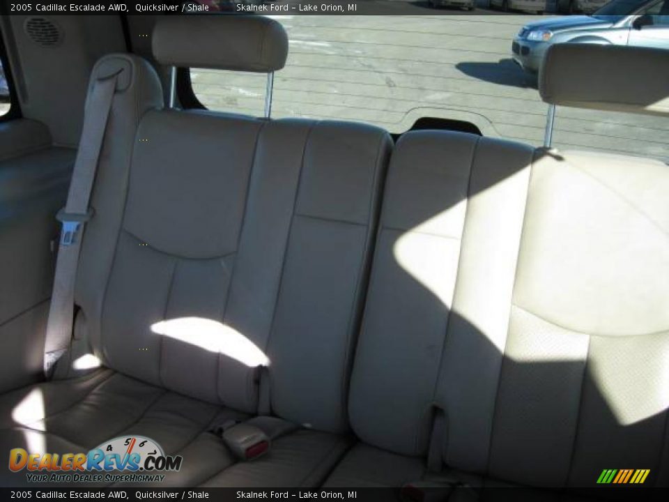 2005 Cadillac Escalade AWD Quicksilver / Shale Photo #26