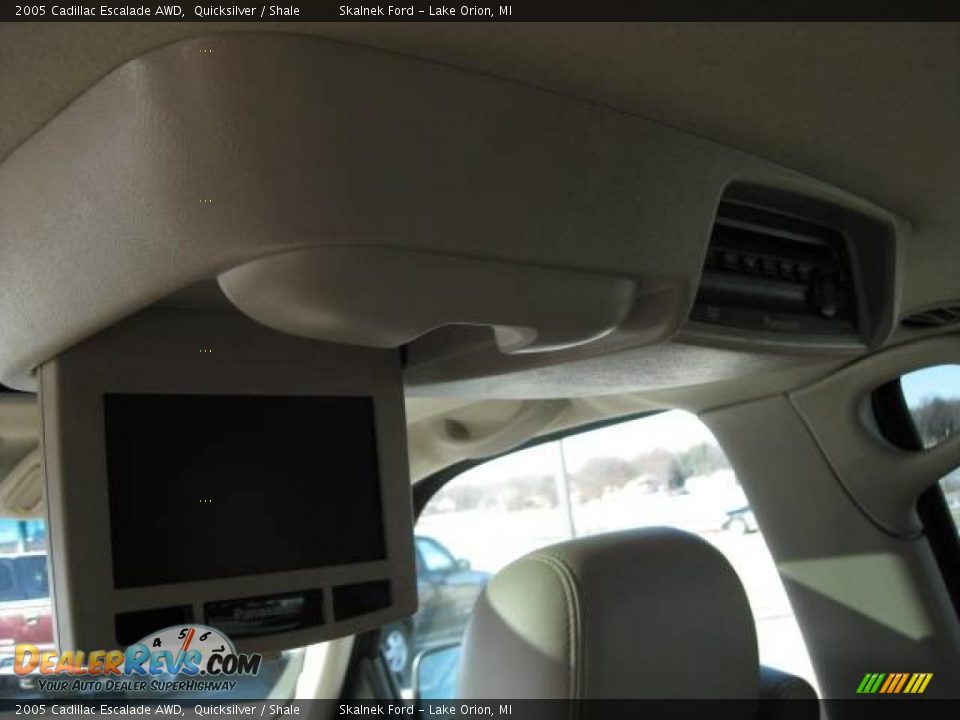 2005 Cadillac Escalade AWD Quicksilver / Shale Photo #27