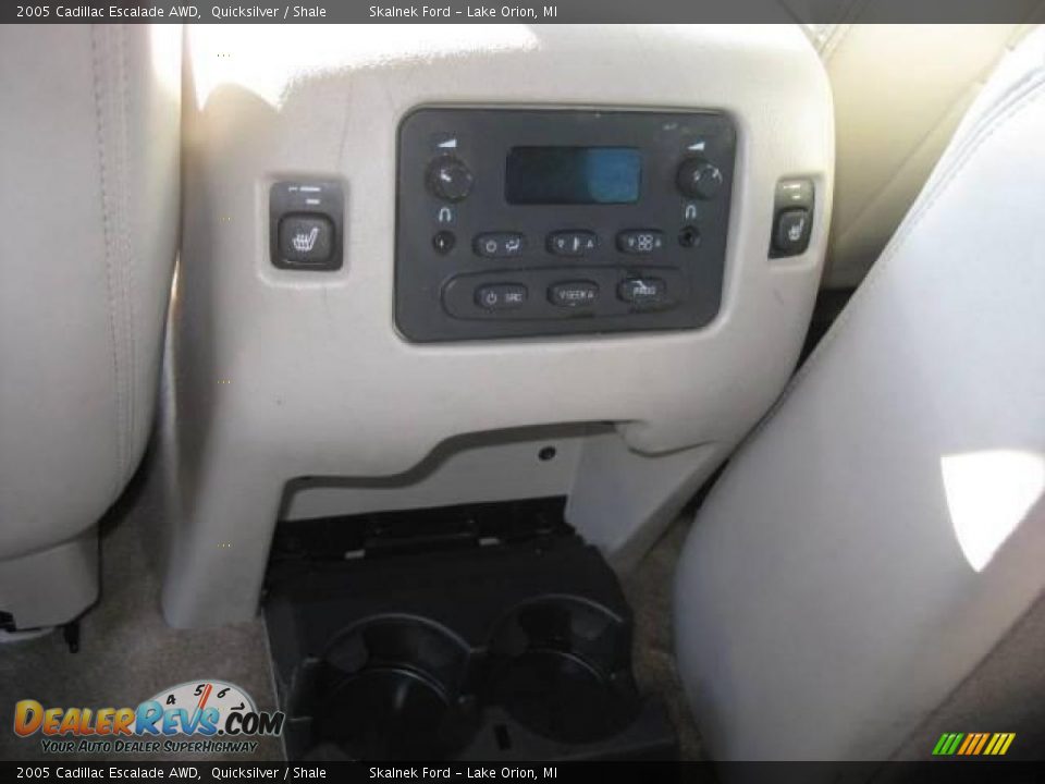 2005 Cadillac Escalade AWD Quicksilver / Shale Photo #28
