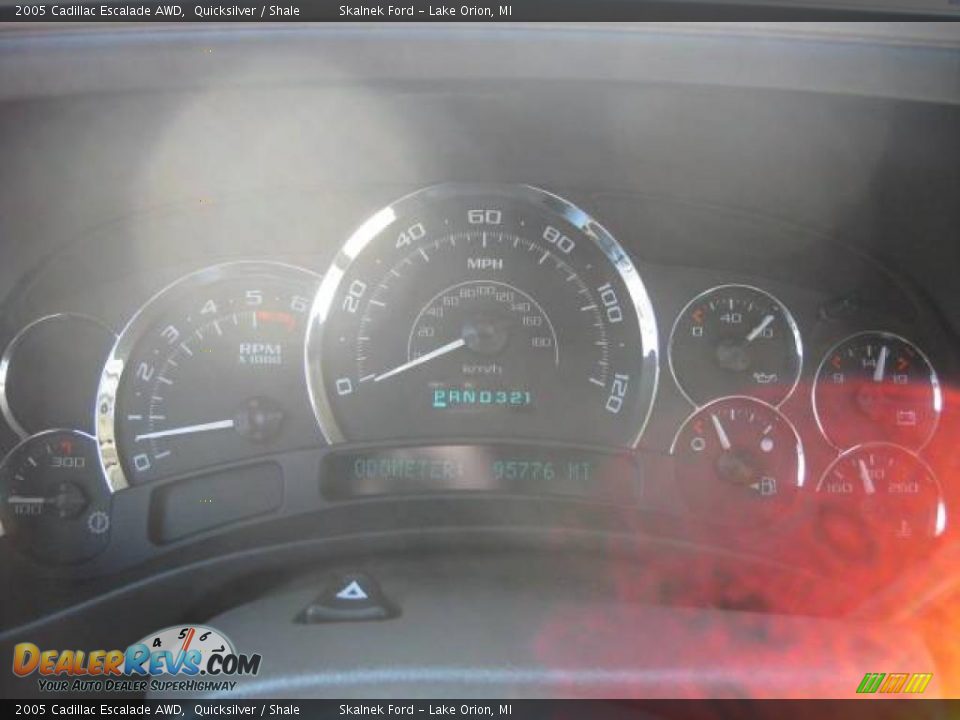 2005 Cadillac Escalade AWD Quicksilver / Shale Photo #34