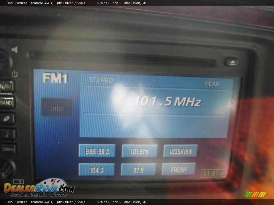 2005 Cadillac Escalade AWD Quicksilver / Shale Photo #36