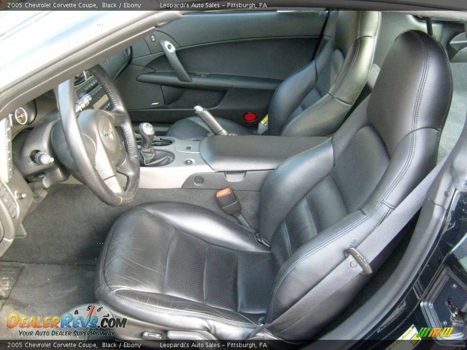 Ebony Interior - 2005 Chevrolet Corvette Coupe Photo #9