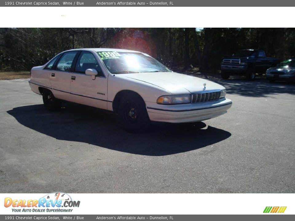 1991 Chevrolet Caprice Sedan White / Blue Photo #7
